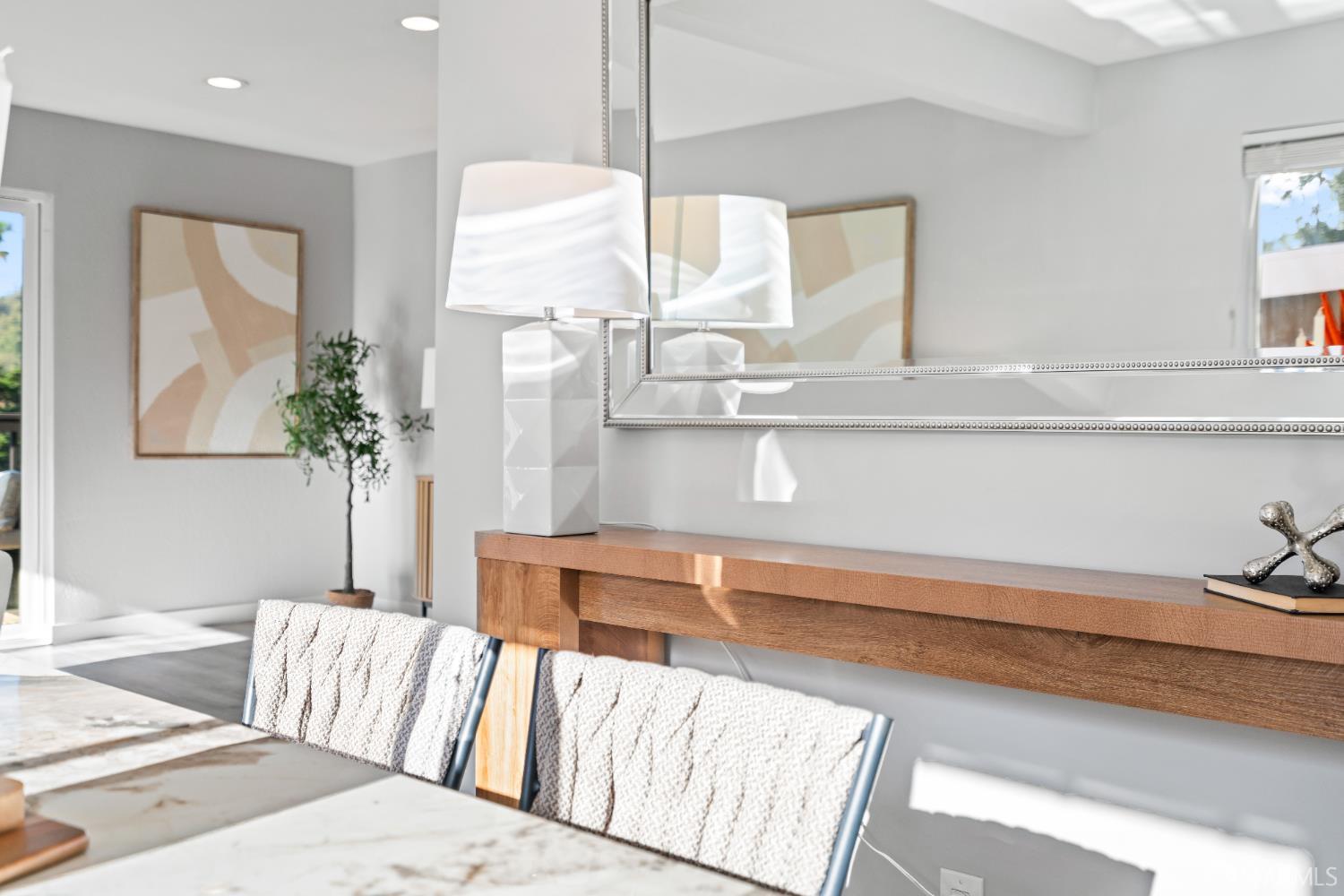 Detail Gallery Image 8 of 93 For 1669 Higgins Way, Pacifica,  CA 94044 - 5 Beds | 3 Baths