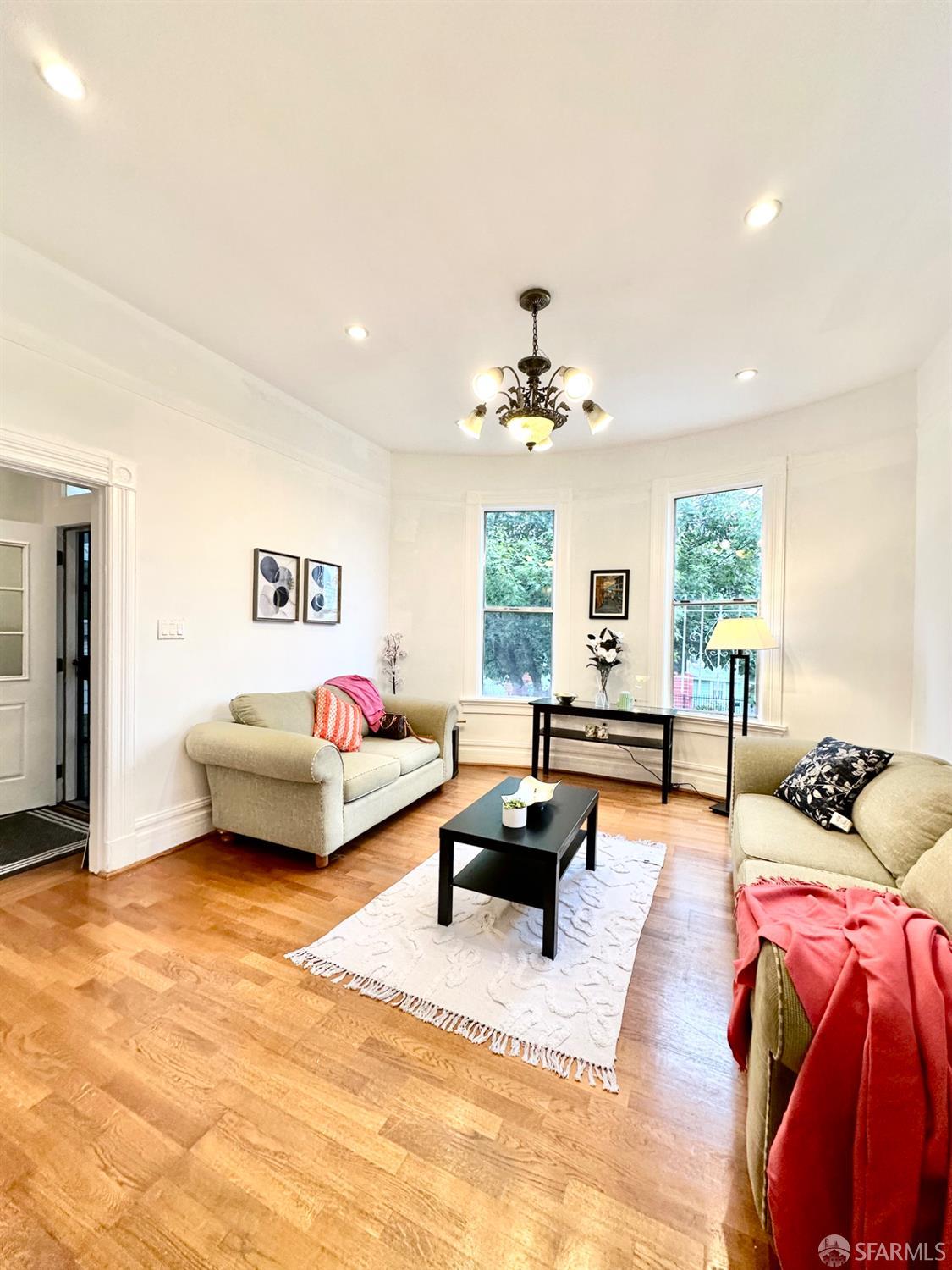 Detail Gallery Image 14 of 80 For 2227 25th Ave, Oakland,  CA 94601 - 2 Beds | 3 Baths