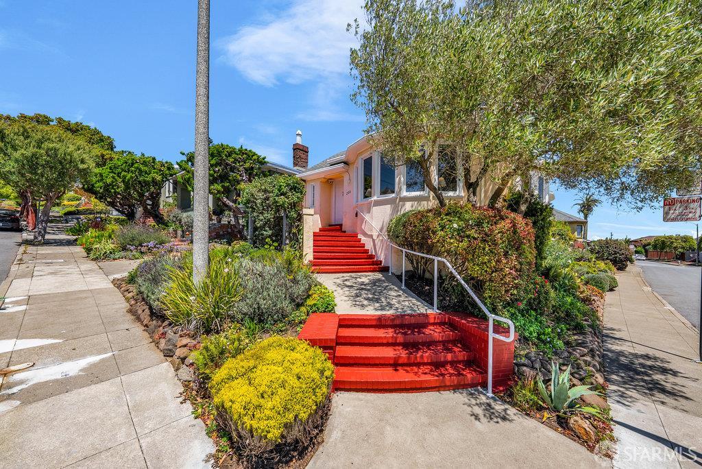Detail Gallery Image 5 of 47 For 200 Colon Ave, San Francisco,  CA 94112 - 2 Beds | 1 Baths