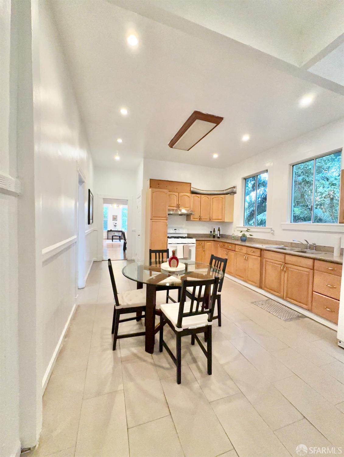 Detail Gallery Image 41 of 80 For 2227 25th Ave, Oakland,  CA 94601 - 2 Beds | 3 Baths