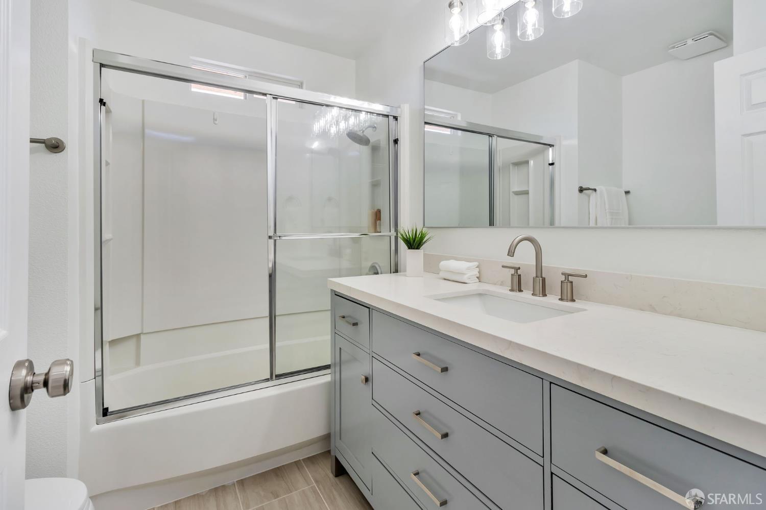 Detail Gallery Image 26 of 38 For 3633 Braxton Cmn, Fremont,  CA 94538 - 3 Beds | 2/1 Baths