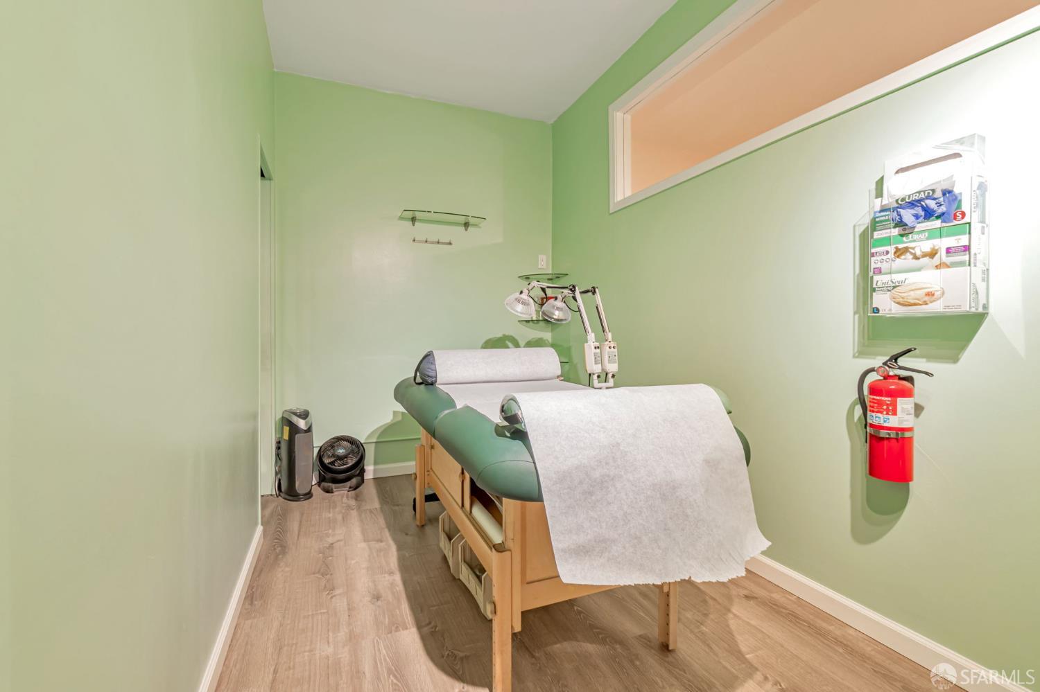 Detail Gallery Image 30 of 49 For 1014 Clement St, San Francisco,  CA 94118 - – Beds | – Baths