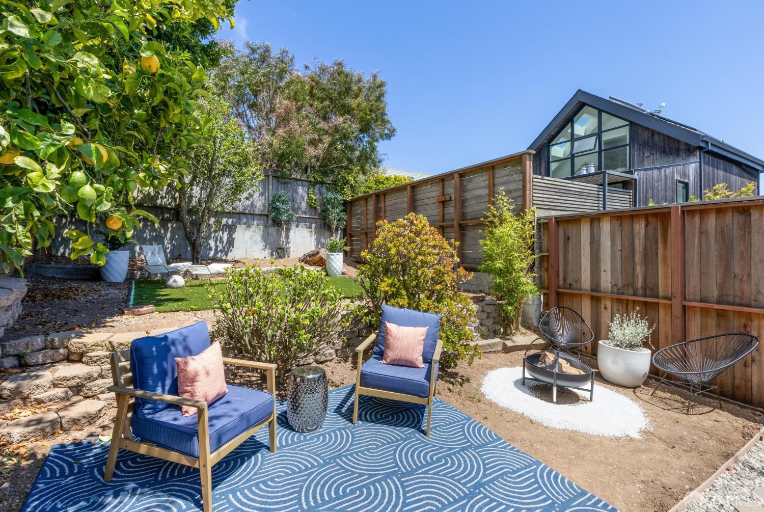 Detail Gallery Image 36 of 42 For 3025 Castro St, San Francisco,  CA 94131 - 3 Beds | 1 Baths
