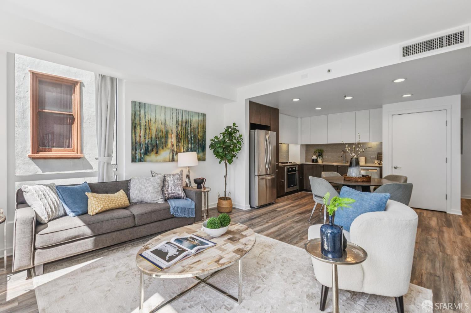 Detail Gallery Image 13 of 45 For 1788 Clay St #304,  San Francisco,  CA 94109 - 2 Beds | 2 Baths