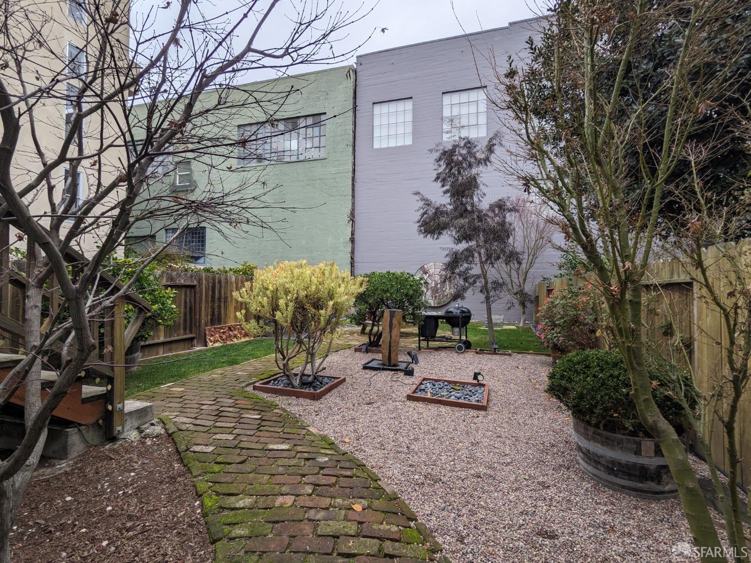 Detail Gallery Image 18 of 22 For 645 Hampshire St, San Francisco,  CA 94110 - 0 Beds | 1 Baths