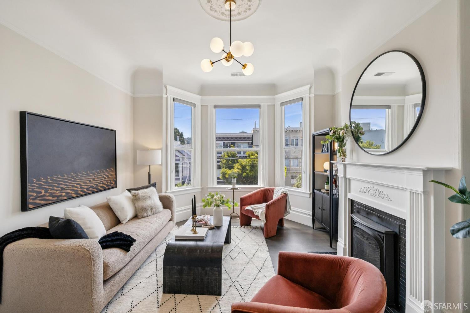 Detail Gallery Image 7 of 40 For 1161 Church St, San Francisco,  CA 94114 - 2 Beds | 1 Baths