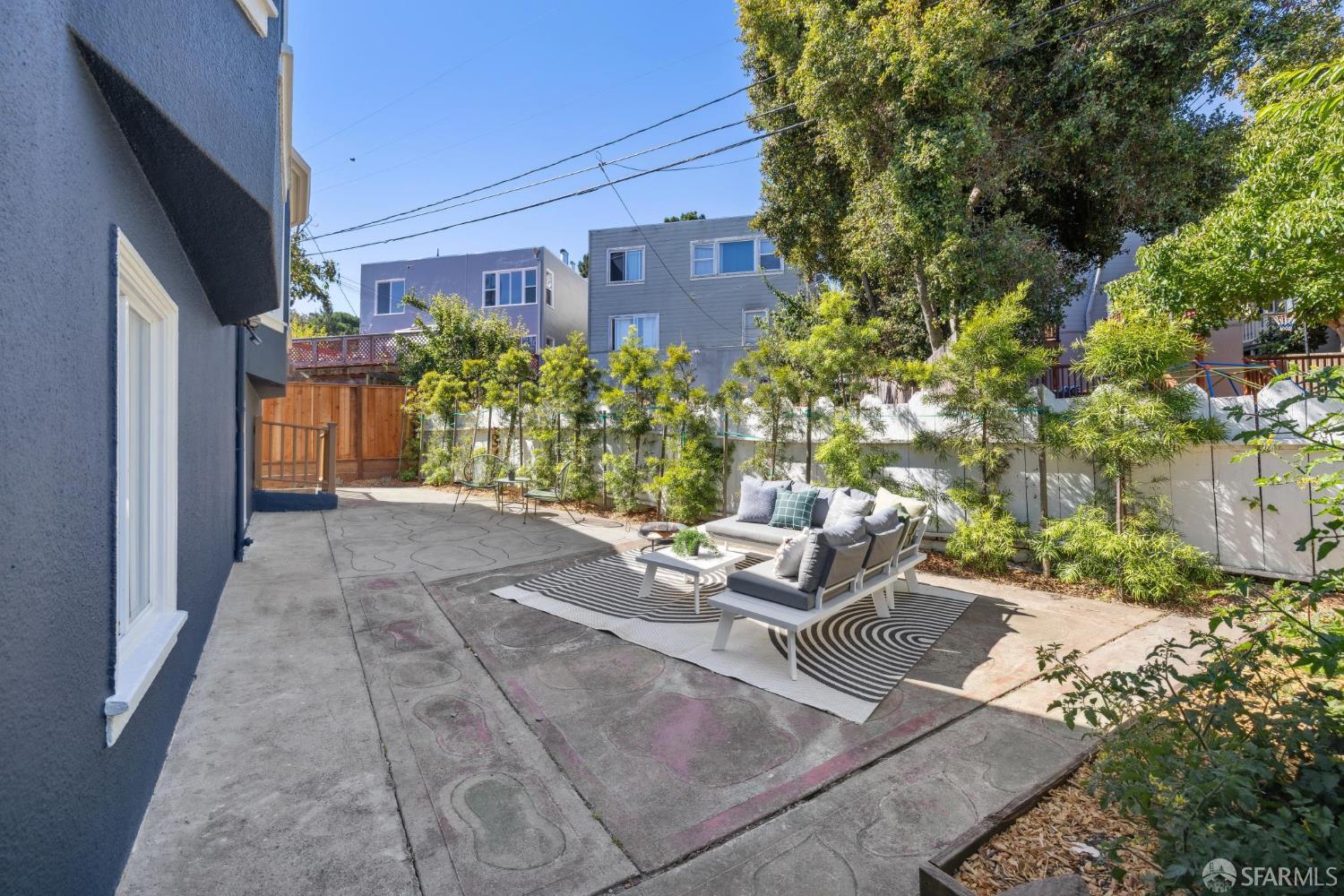 Detail Gallery Image 60 of 86 For 266 S Hill Blvd, San Francisco,  CA 94112 - 3 Beds | 1/1 Baths