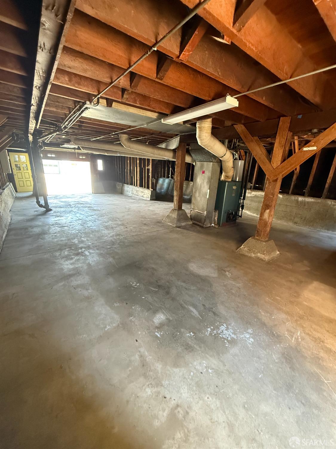 Detail Gallery Image 19 of 22 For 1283 Gilman Ave, San Francisco,  CA 94124 - 2 Beds | 1 Baths