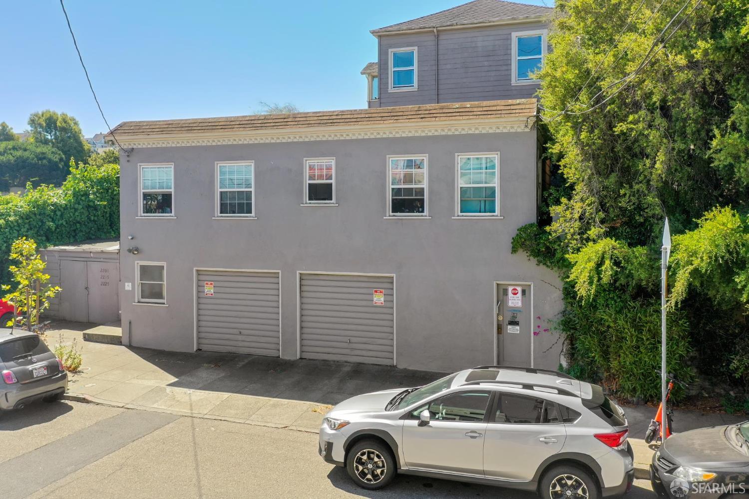 Detail Gallery Image 4 of 26 For 2225 Mariposa St, San Francisco,  CA 94110 - – Beds | – Baths