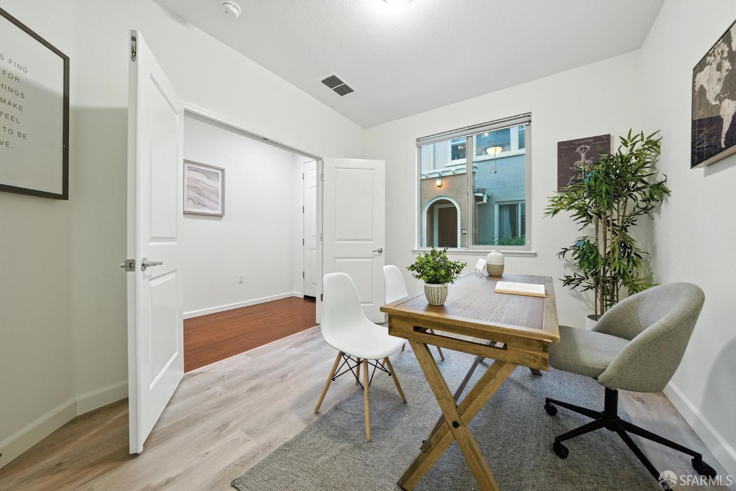 Detail Gallery Image 8 of 80 For 2702 Urbino Ct, San Jose,  CA 95111 - 3 Beds | 3/1 Baths
