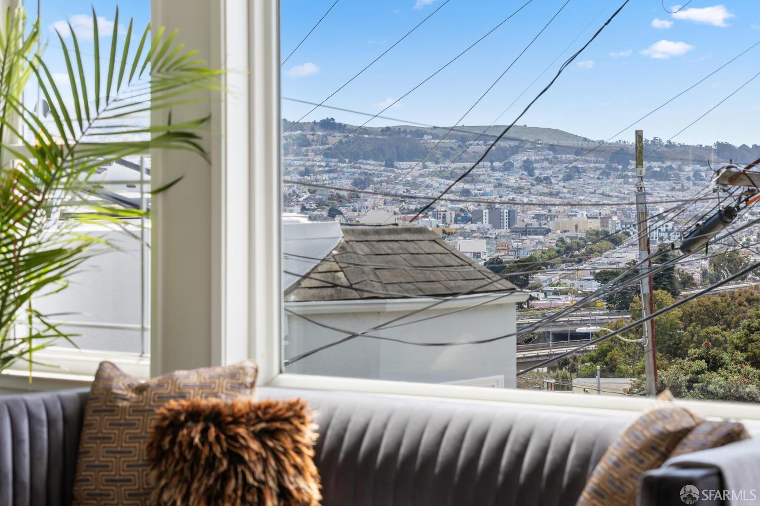 Detail Gallery Image 6 of 42 For 3025 Castro St, San Francisco,  CA 94131 - 3 Beds | 1 Baths