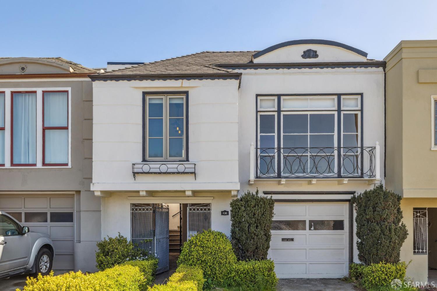 Detail Gallery Image 2 of 45 For 130 Meadowbrook Dr, San Francisco,  CA 94132 - 3 Beds | 1/1 Baths