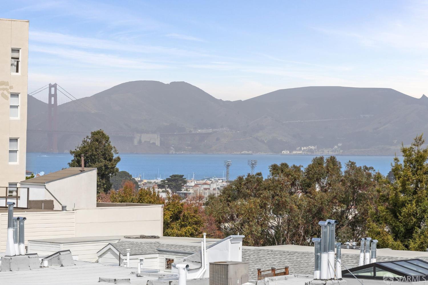 Detail Gallery Image 28 of 31 For 2344 Franklin St, San Francisco,  CA 94123 - 4 Beds | 2 Baths