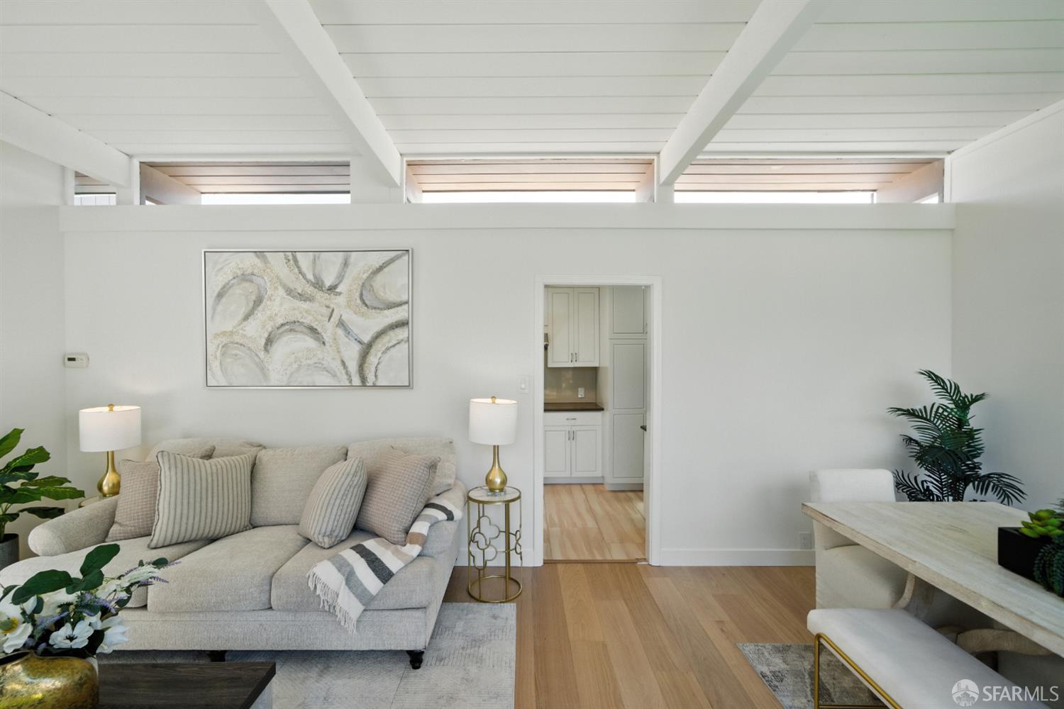 Detail Gallery Image 13 of 41 For 29 Cameo Way, San Francisco,  CA 94131 - 4 Beds | 2/1 Baths