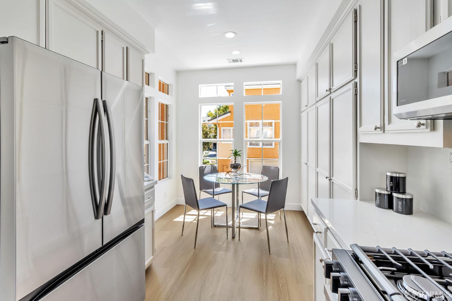 Detail Gallery Image 15 of 38 For 3633 Braxton Cmn, Fremont,  CA 94538 - 3 Beds | 2/1 Baths