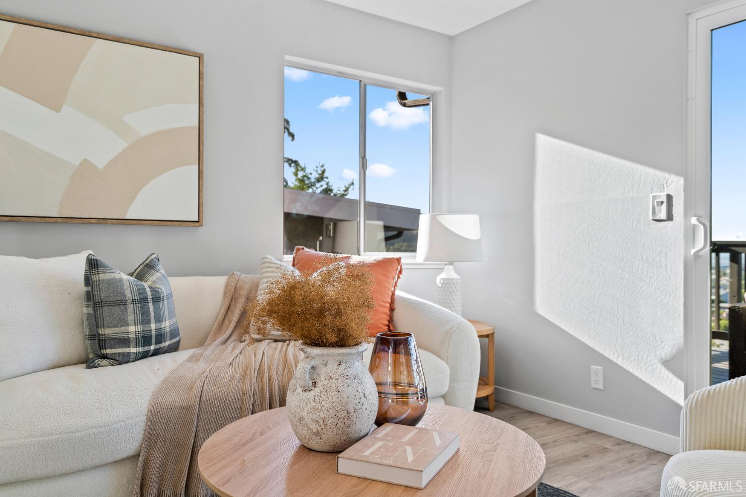 Detail Gallery Image 7 of 93 For 1669 Higgins Way, Pacifica,  CA 94044 - 5 Beds | 3 Baths