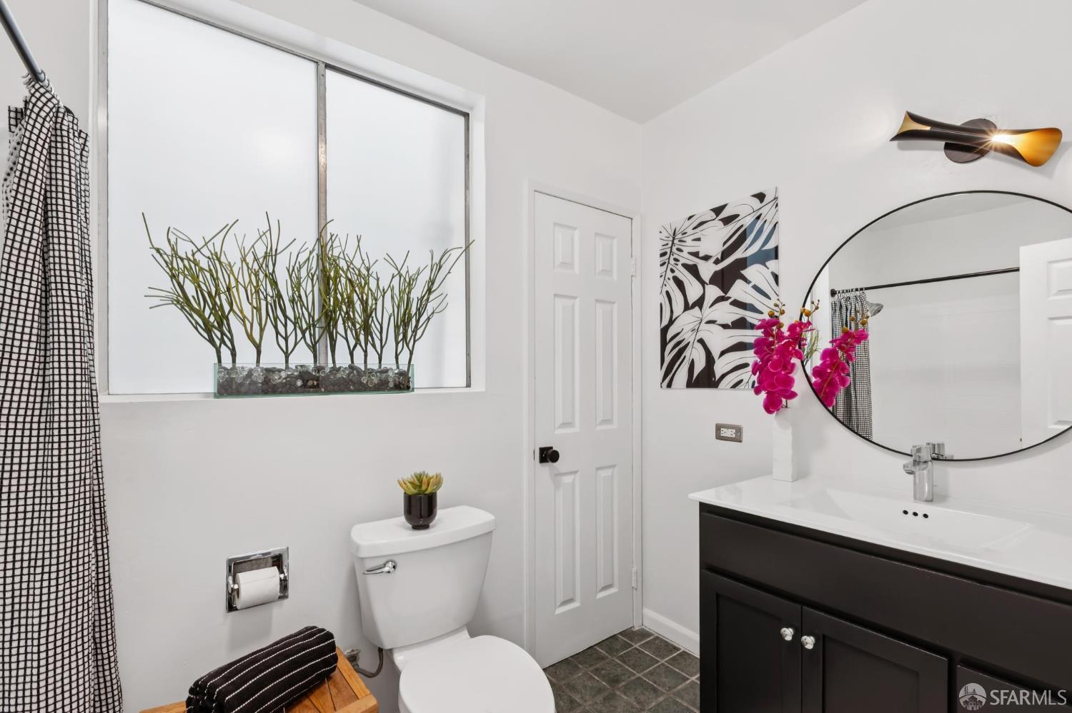 Detail Gallery Image 25 of 42 For 3025 Castro St, San Francisco,  CA 94131 - 3 Beds | 1 Baths