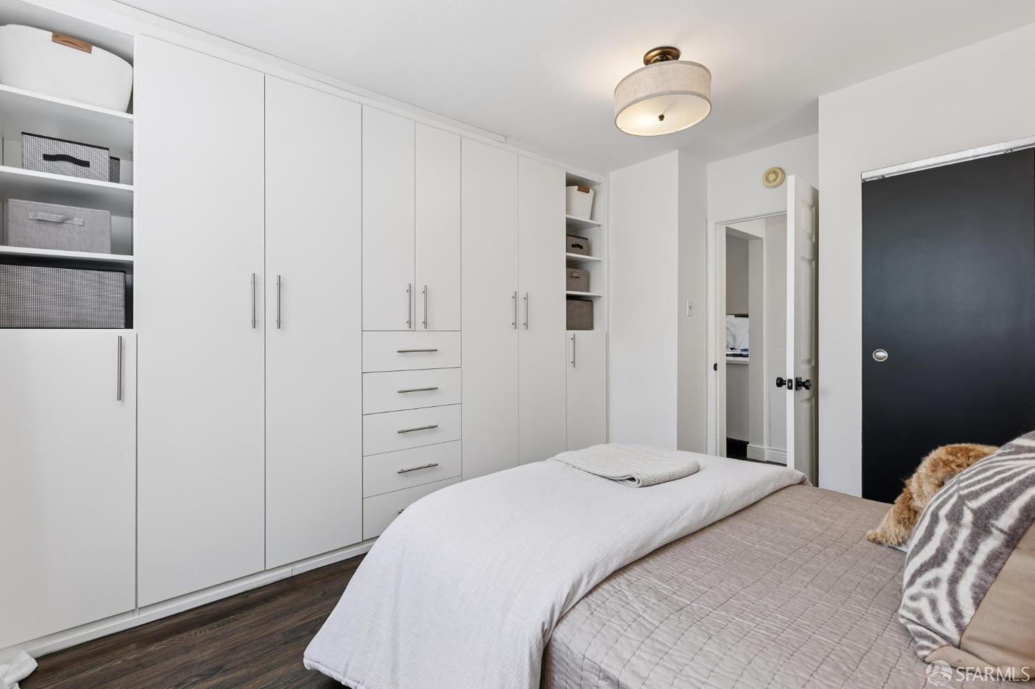Detail Gallery Image 24 of 42 For 3025 Castro St, San Francisco,  CA 94131 - 3 Beds | 1 Baths