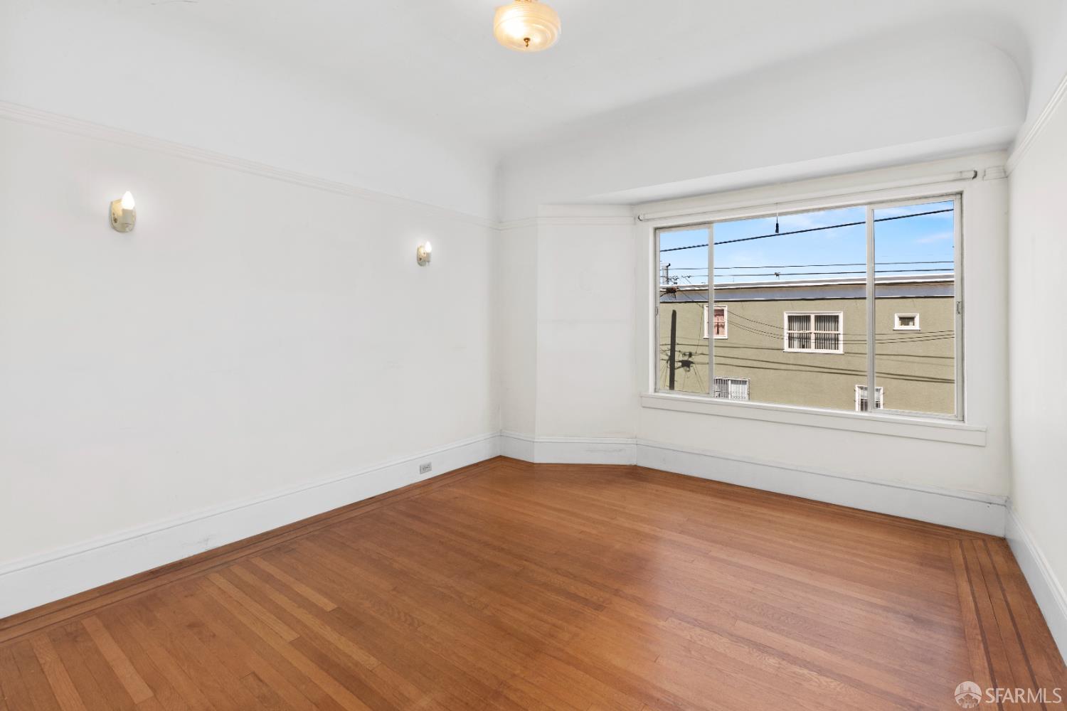 Detail Gallery Image 15 of 98 For 84 Goettingen St, San Francisco,  CA 94134 - 3 Beds | 2 Baths