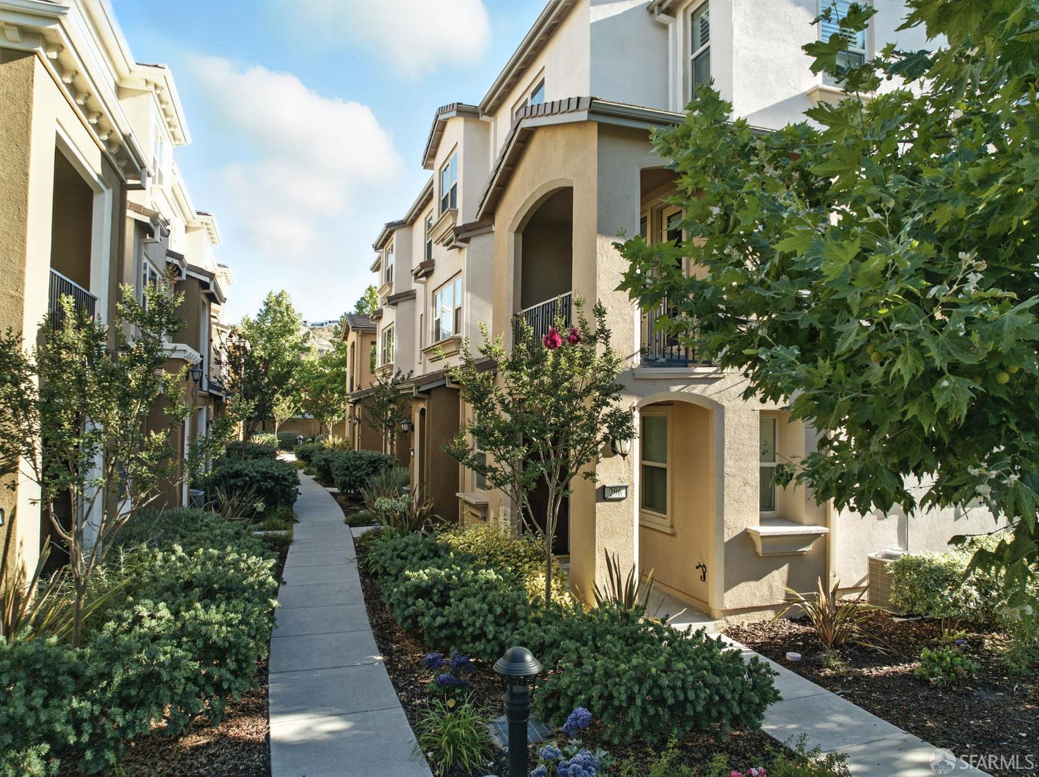 Detail Gallery Image 76 of 80 For 2702 Urbino Ct, San Jose,  CA 95111 - 3 Beds | 3/1 Baths