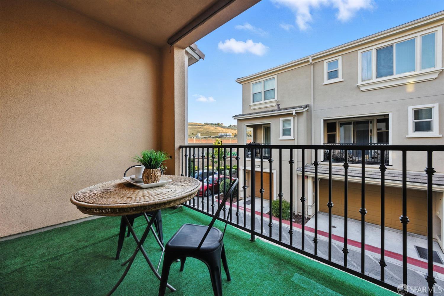 Detail Gallery Image 21 of 80 For 2702 Urbino Ct, San Jose,  CA 95111 - 3 Beds | 3/1 Baths