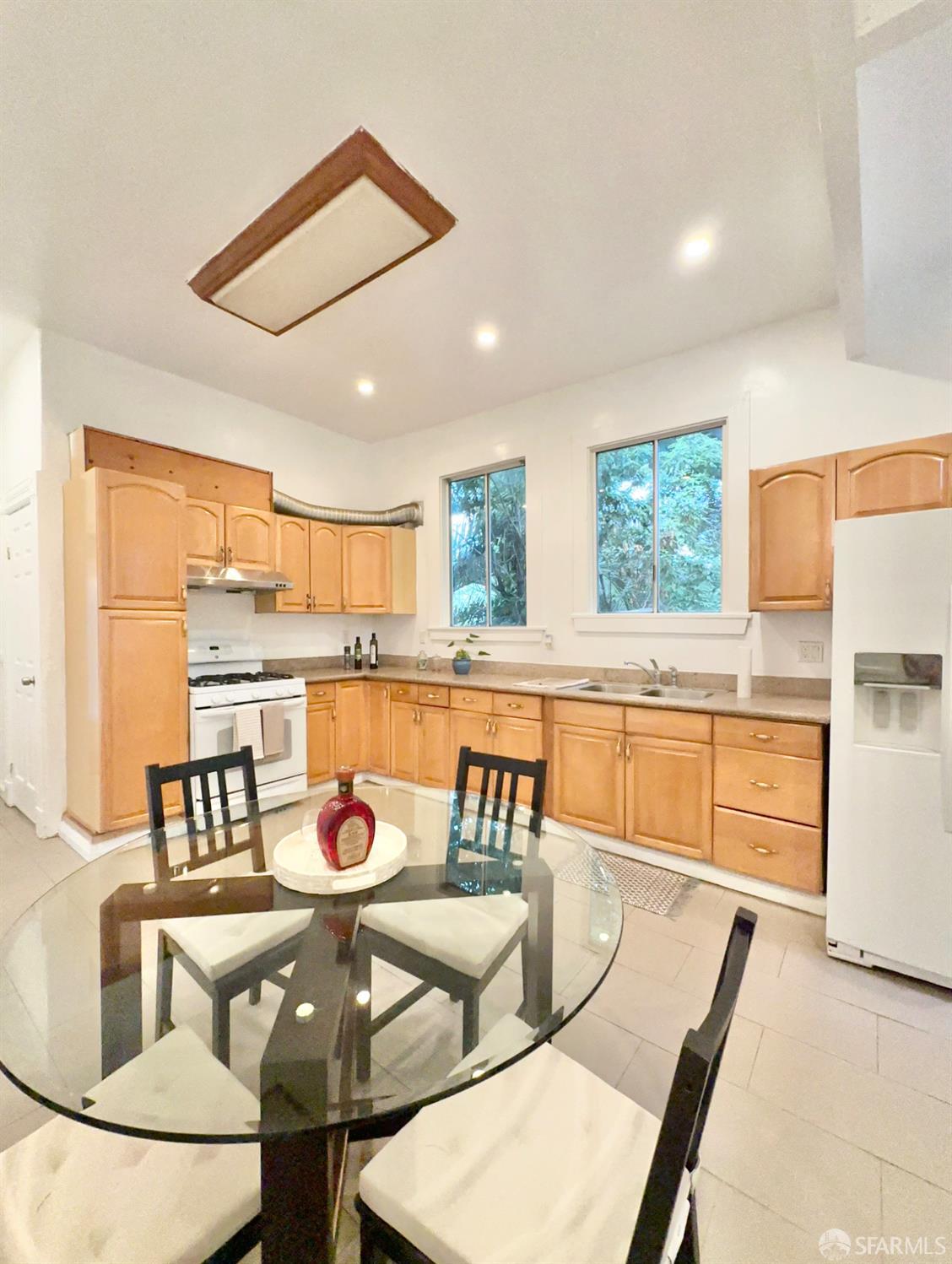 Detail Gallery Image 46 of 80 For 2227 25th Ave, Oakland,  CA 94601 - 2 Beds | 3 Baths