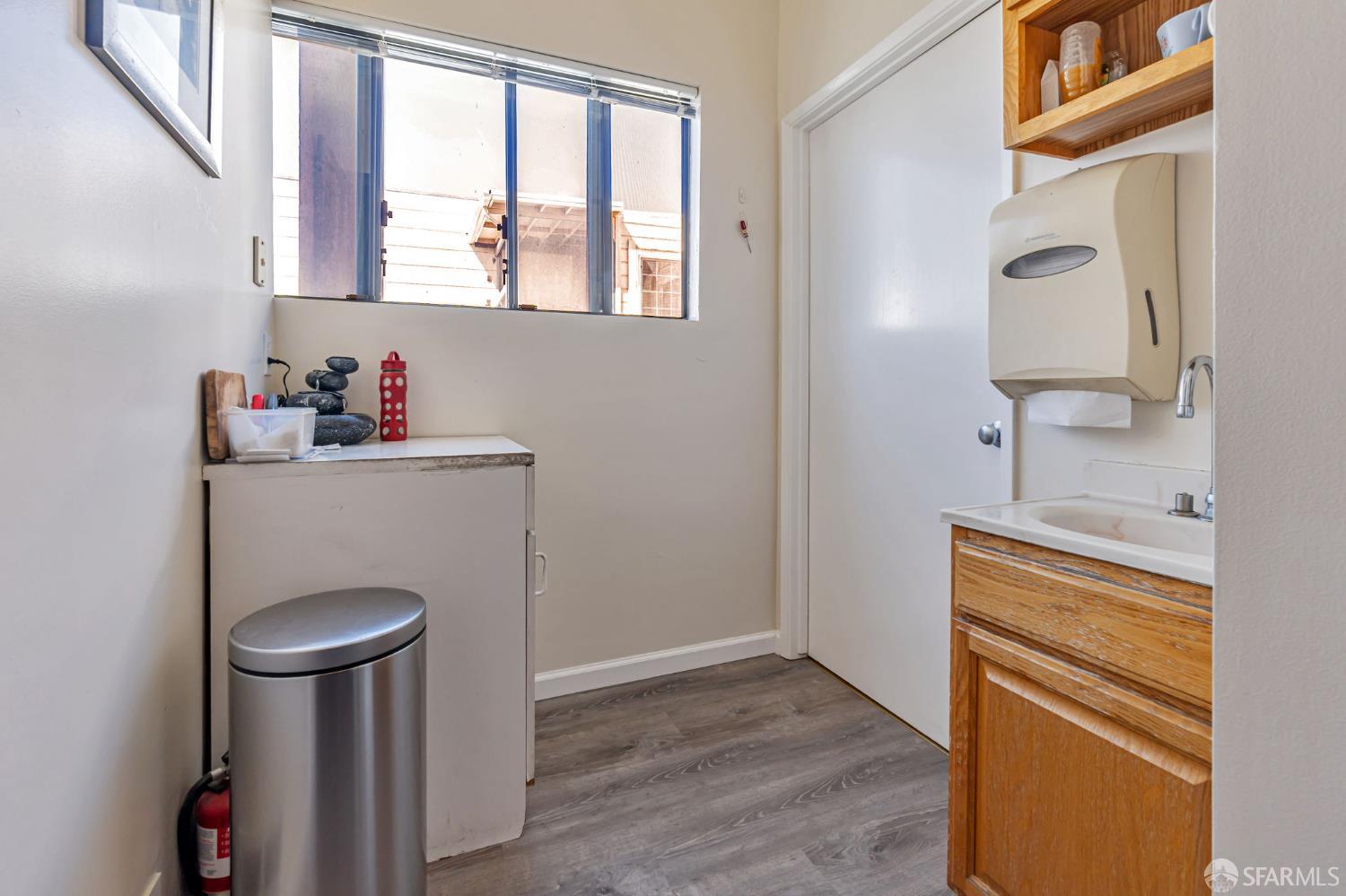 Detail Gallery Image 27 of 49 For 1014 Clement St, San Francisco,  CA 94118 - – Beds | – Baths
