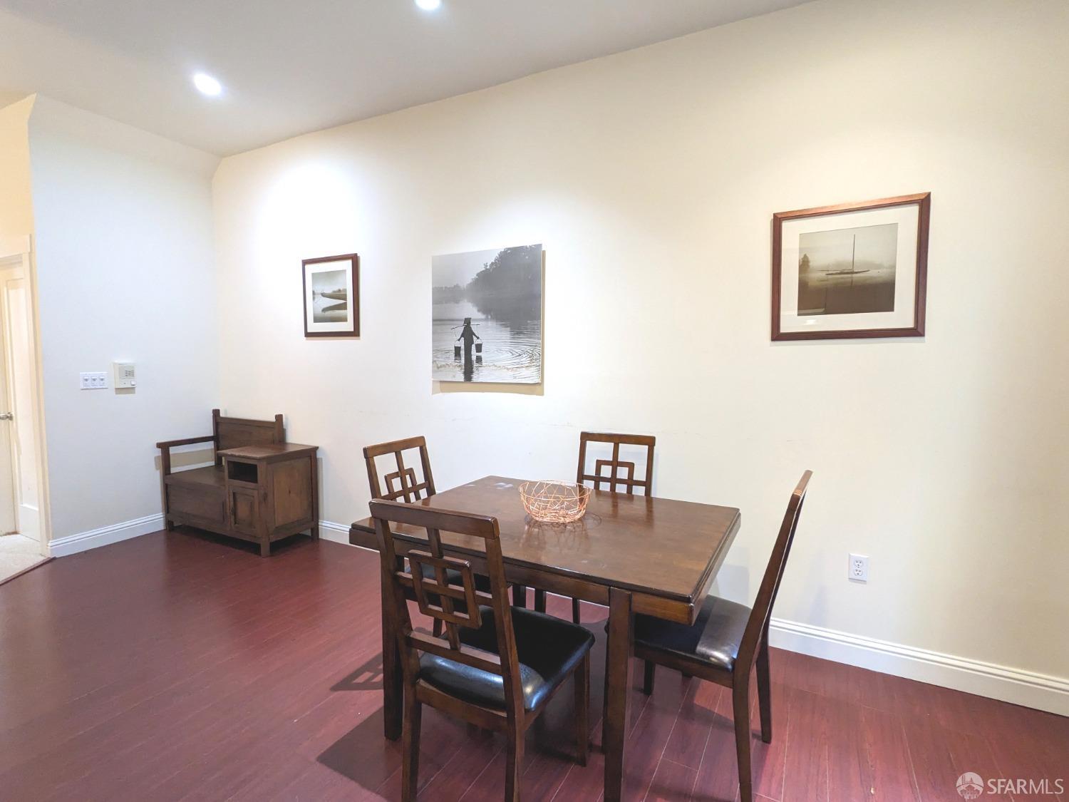 Detail Gallery Image 12 of 22 For 645 Hampshire St, San Francisco,  CA 94110 - 0 Beds | 1 Baths
