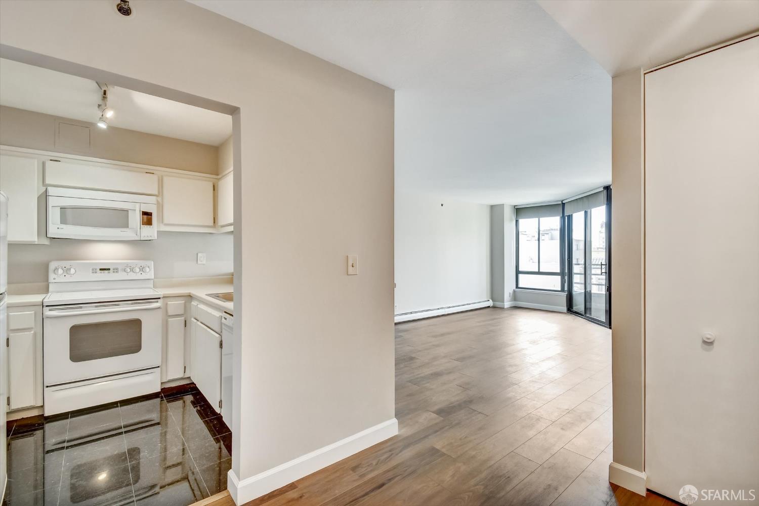 Detail Gallery Image 6 of 34 For 900 Bush St #403,  San Francisco,  CA 94109 - 1 Beds | 1 Baths