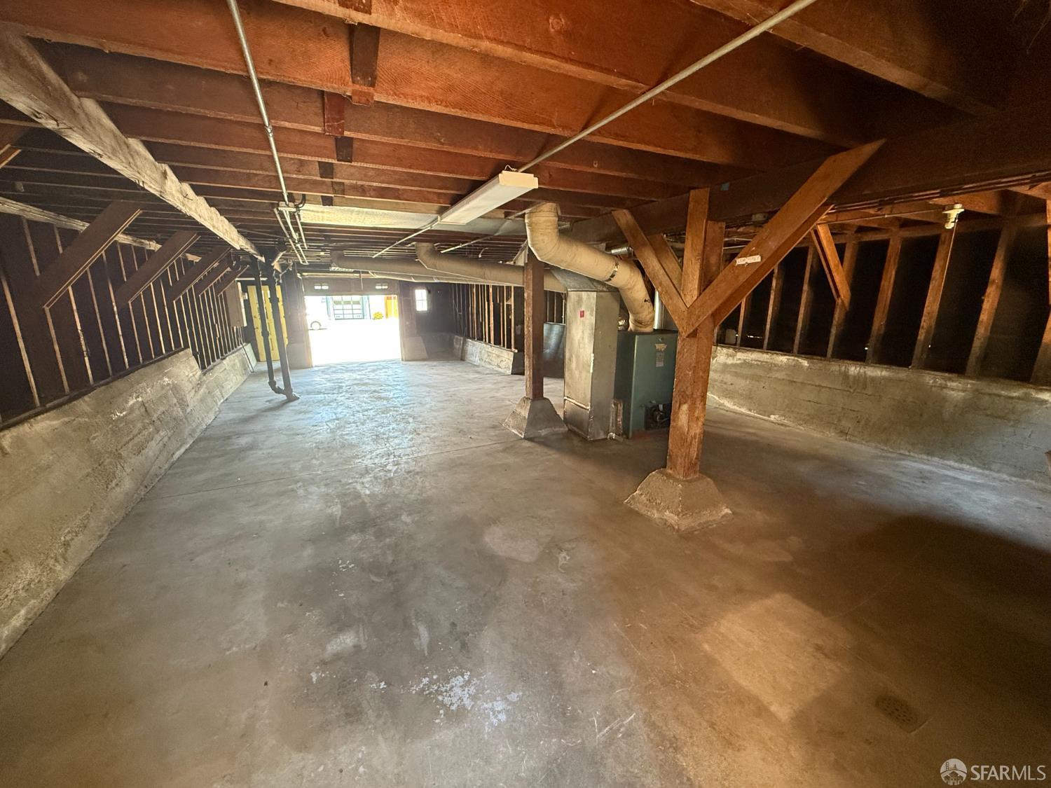 Detail Gallery Image 17 of 22 For 1283 Gilman Ave, San Francisco,  CA 94124 - 2 Beds | 1 Baths