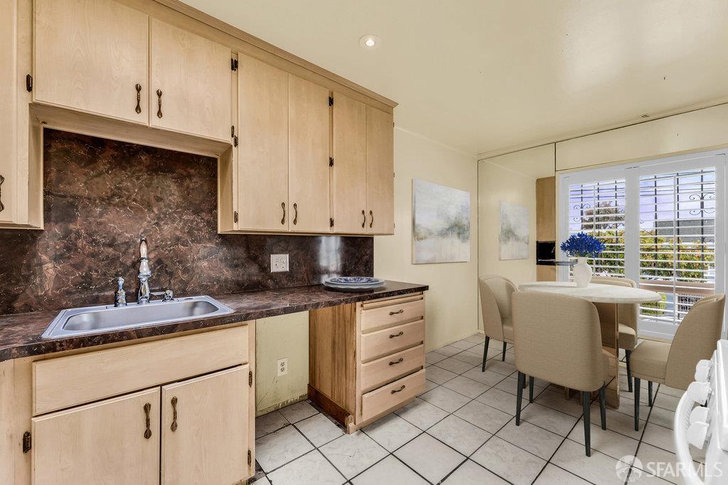 Detail Gallery Image 12 of 46 For 250 Monticello St, San Francisco,  CA 94132 - 0 Beds | 1 Baths