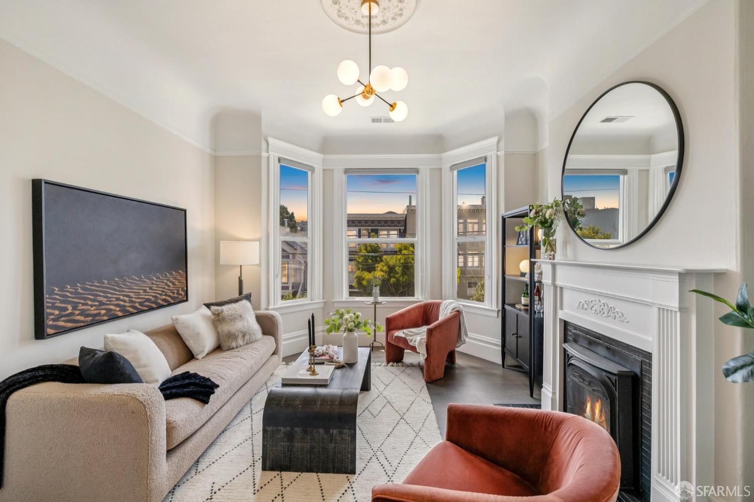 Detail Gallery Image 3 of 40 For 1161 Church St, San Francisco,  CA 94114 - 2 Beds | 1 Baths