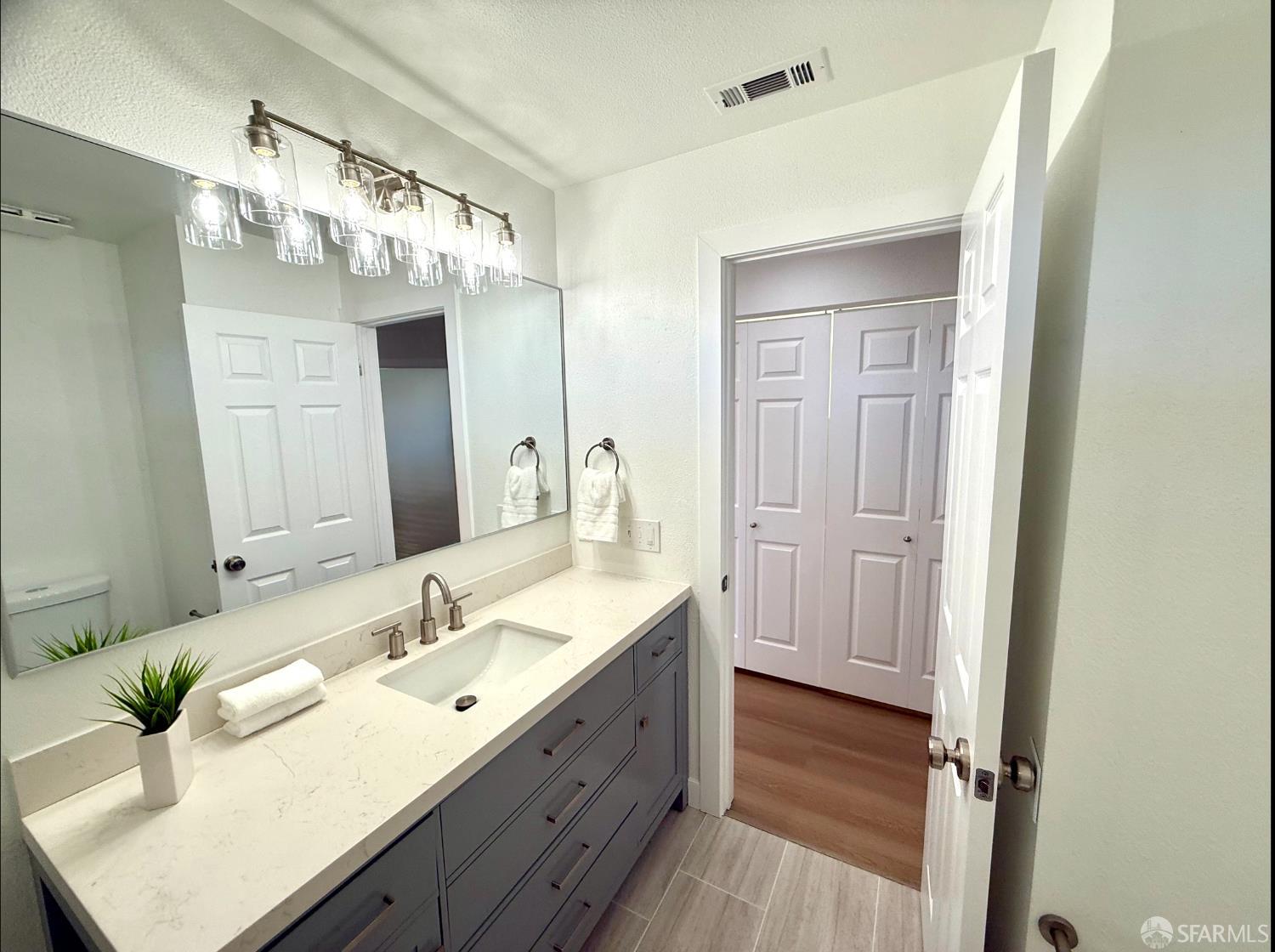 Detail Gallery Image 27 of 38 For 3633 Braxton Cmn, Fremont,  CA 94538 - 3 Beds | 2/1 Baths