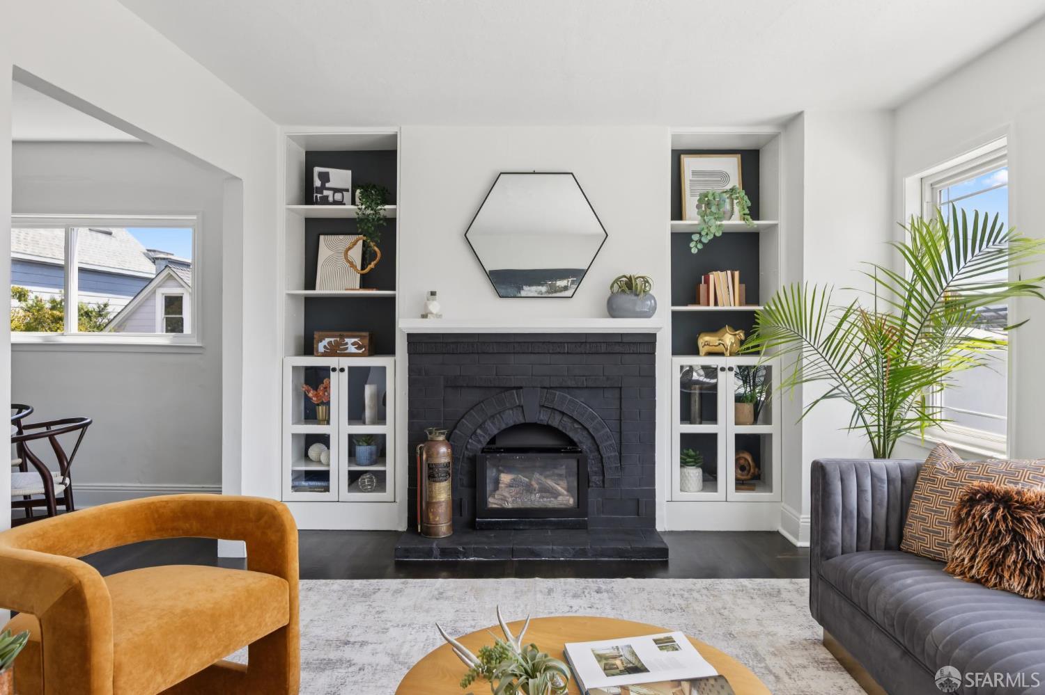 Detail Gallery Image 5 of 42 For 3025 Castro St, San Francisco,  CA 94131 - 3 Beds | 1 Baths
