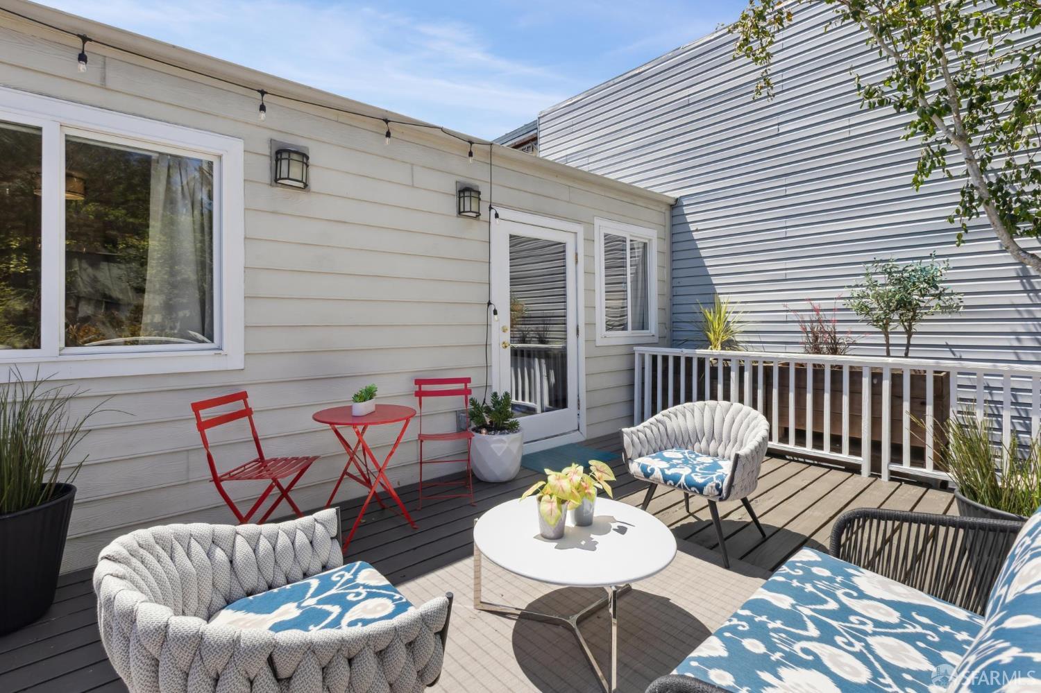 Detail Gallery Image 32 of 42 For 3025 Castro St, San Francisco,  CA 94131 - 3 Beds | 1 Baths