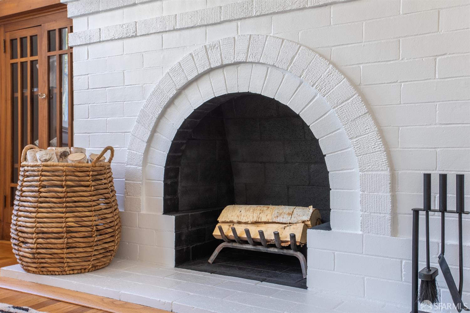 Photo #5: 425062581 Listing 