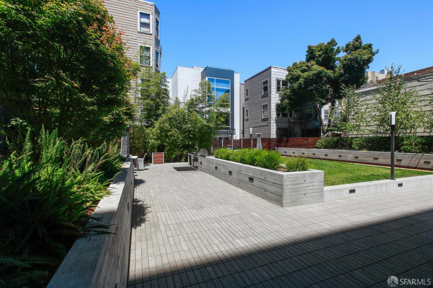 Detail Gallery Image 24 of 45 For 1788 Clay St #304,  San Francisco,  CA 94109 - 2 Beds | 2 Baths