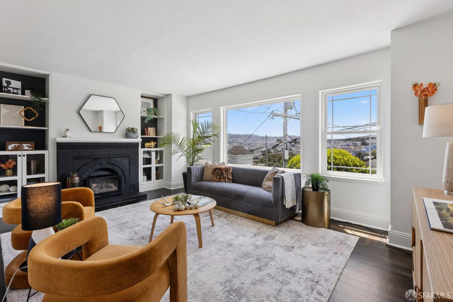 Detail Gallery Image 2 of 42 For 3025 Castro St, San Francisco,  CA 94131 - 3 Beds | 1 Baths