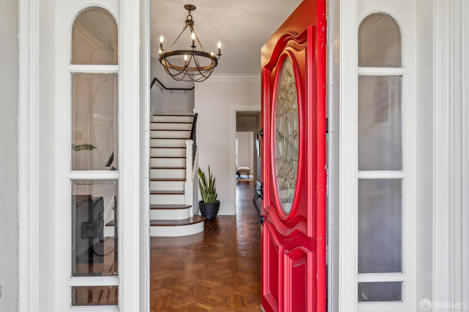 Detail Gallery Image 6 of 39 For 1343 Palou Ave, San Francisco,  CA 94124 - 4 Beds | 3 Baths