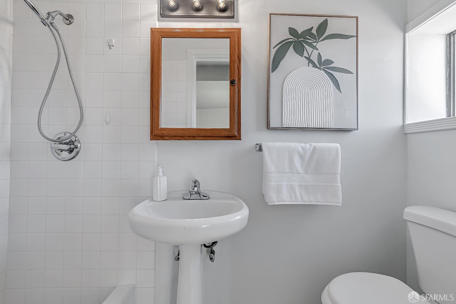 Detail Gallery Image 22 of 31 For 9 Shields St, San Francisco,  CA 94132 - 3 Beds | 2 Baths