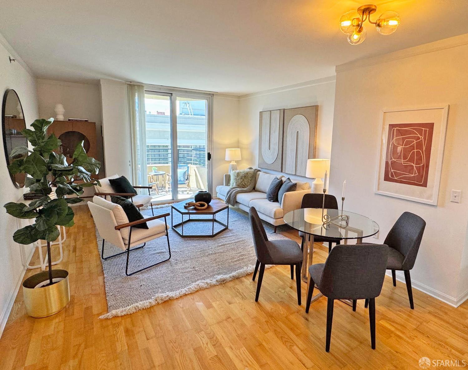 Photo #3: 425063983 Listing 