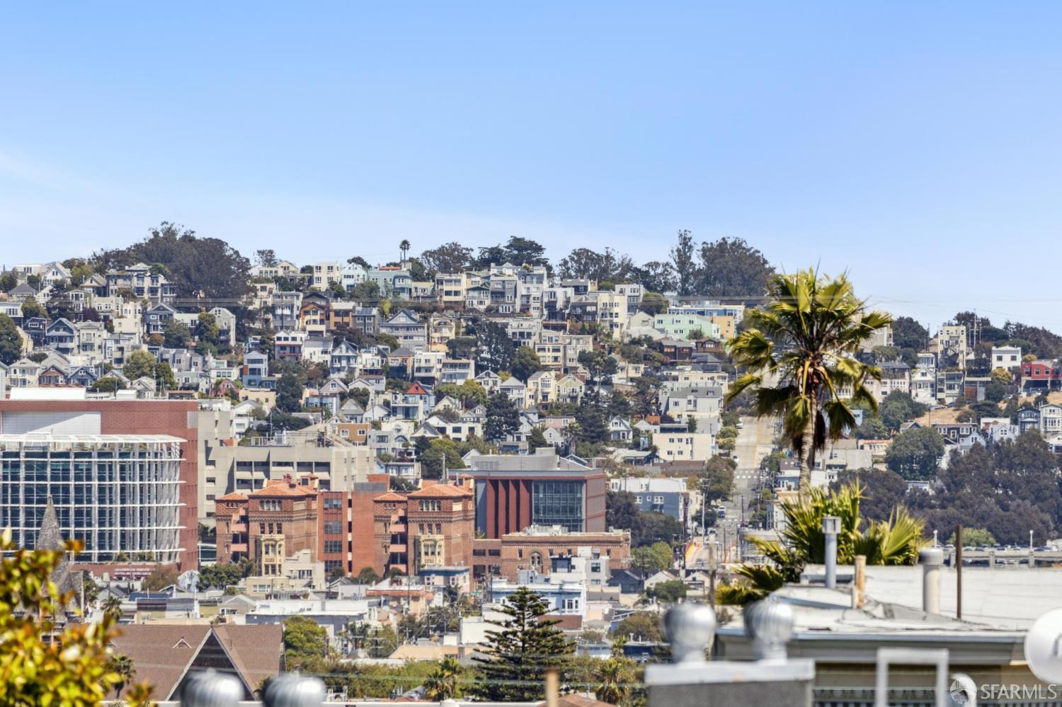 Detail Gallery Image 23 of 40 For 1161 Church St, San Francisco,  CA 94114 - 2 Beds | 1 Baths