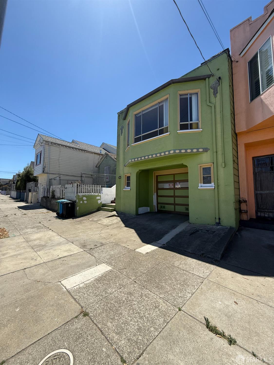 Detail Gallery Image 3 of 22 For 1283 Gilman Ave, San Francisco,  CA 94124 - 2 Beds | 1 Baths