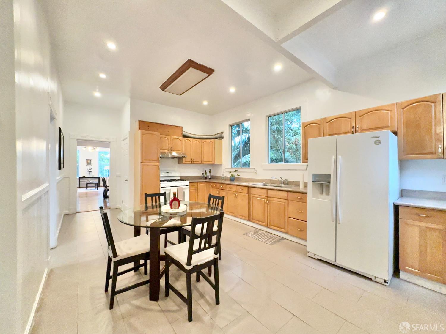 Detail Gallery Image 39 of 80 For 2227 25th Ave, Oakland,  CA 94601 - 2 Beds | 3 Baths