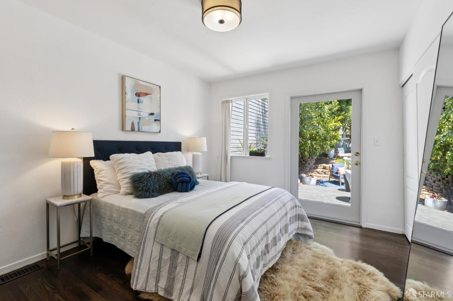 Detail Gallery Image 15 of 42 For 3025 Castro St, San Francisco,  CA 94131 - 3 Beds | 1 Baths