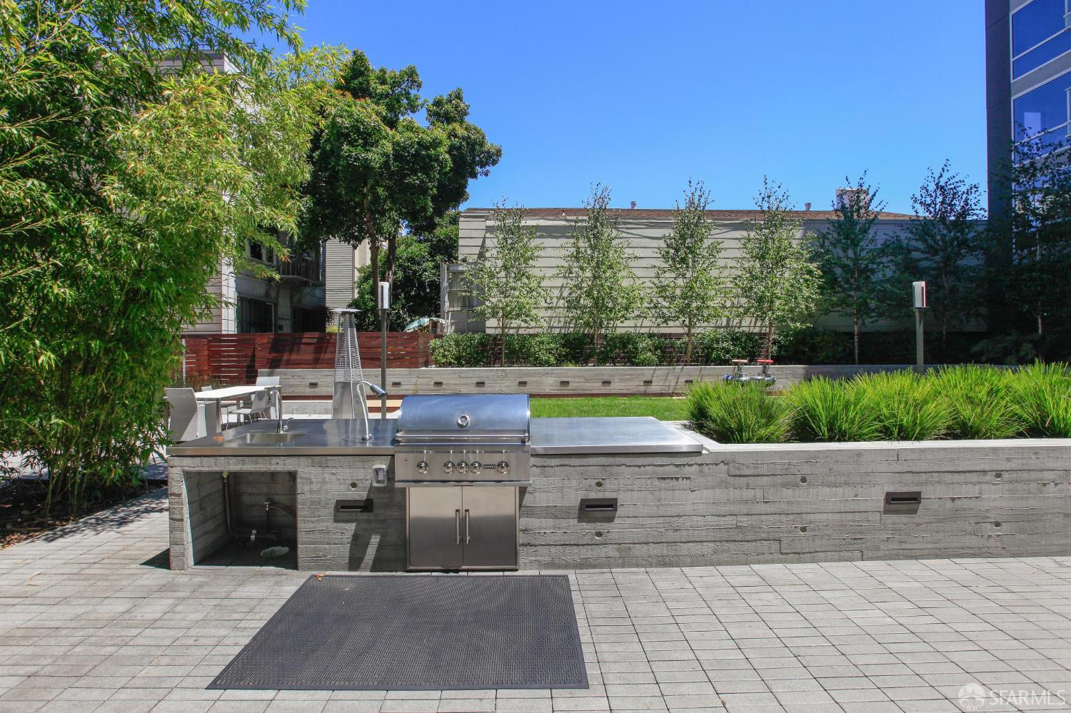 Detail Gallery Image 25 of 45 For 1788 Clay St #304,  San Francisco,  CA 94109 - 2 Beds | 2 Baths