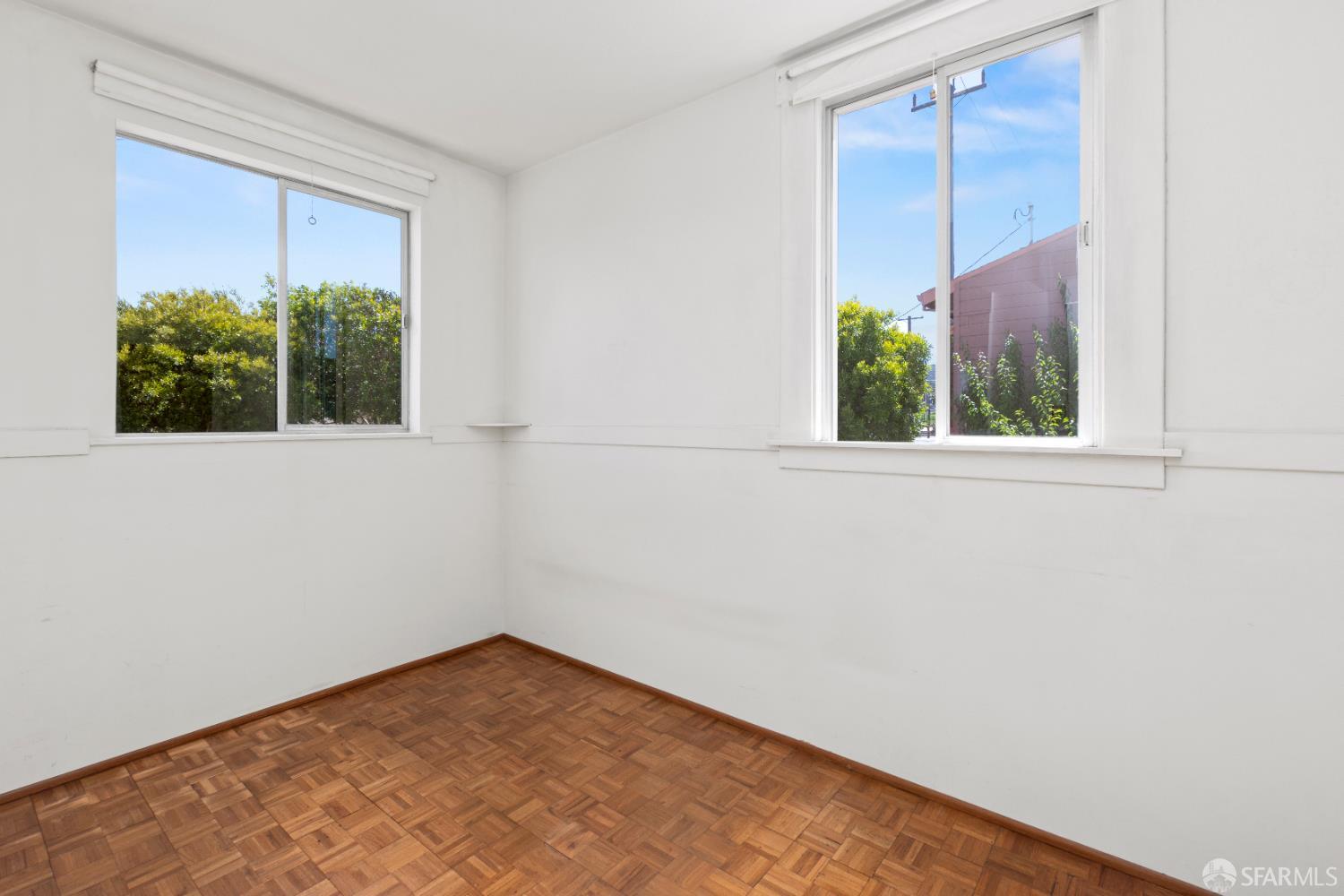 Detail Gallery Image 20 of 98 For 84 Goettingen St, San Francisco,  CA 94134 - 3 Beds | 2 Baths