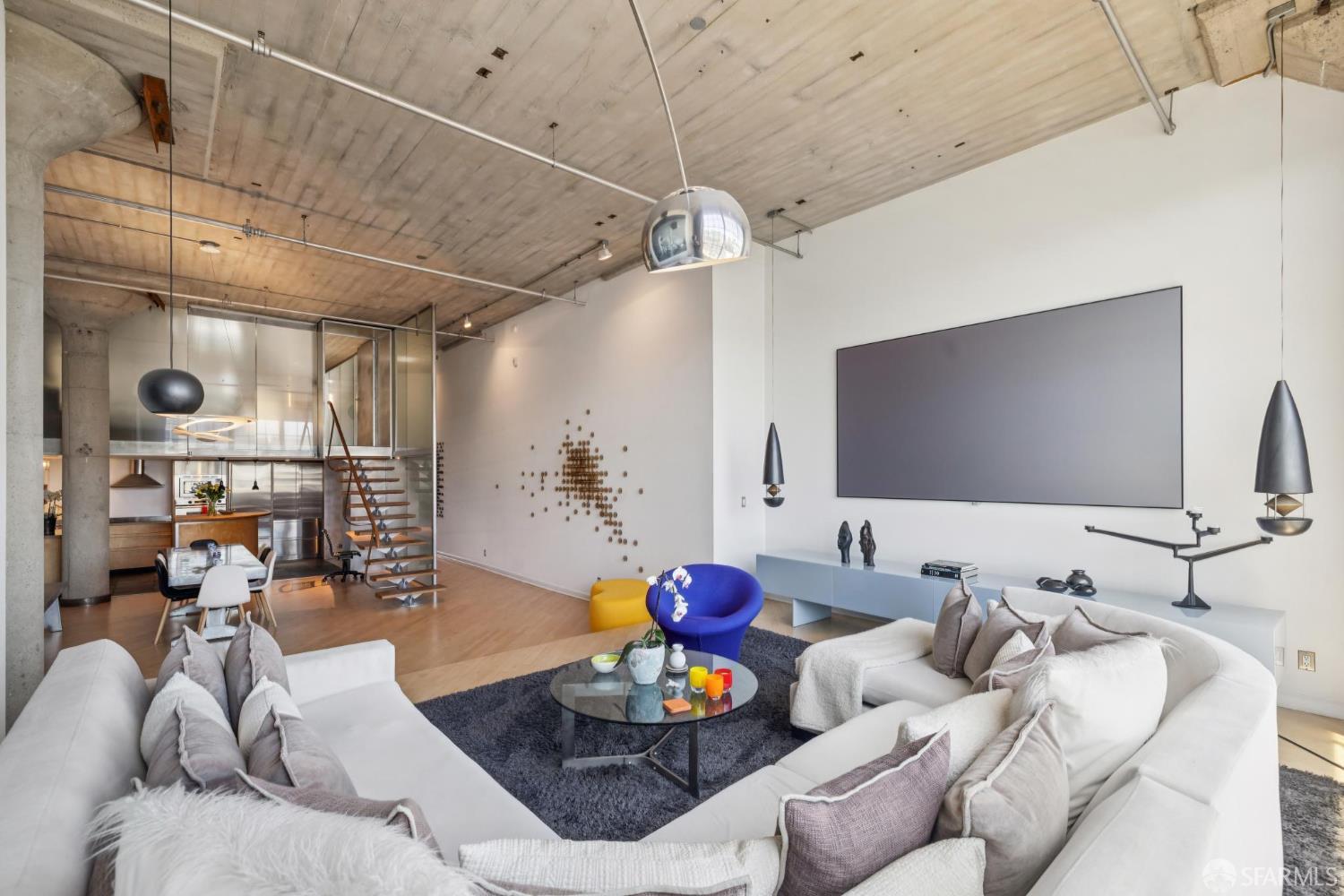 Photo #6: 425061643 Listing 