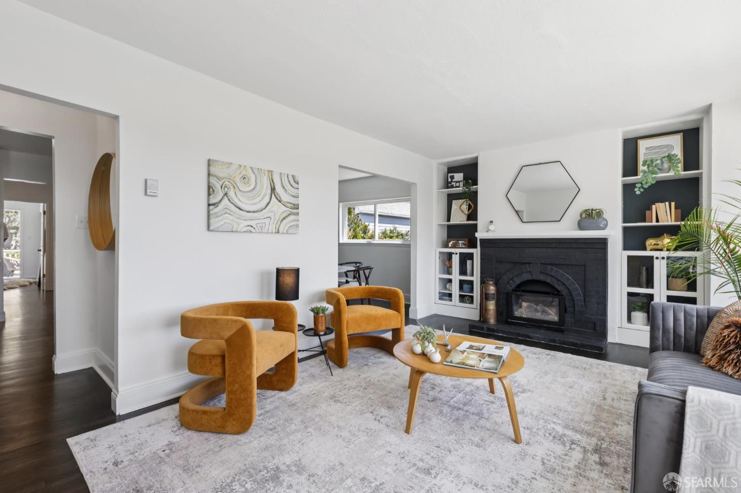 Detail Gallery Image 3 of 42 For 3025 Castro St, San Francisco,  CA 94131 - 3 Beds | 1 Baths