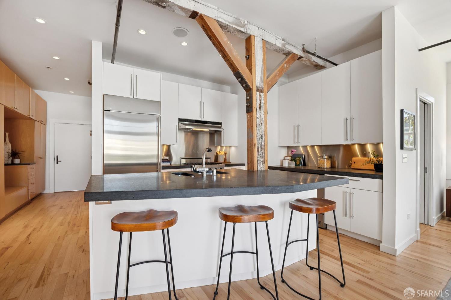 Detail Gallery Image 18 of 33 For 2169 Folsom St #M201,  San Francisco,  CA 94110 - 2 Beds | 1 Baths